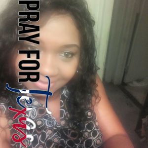 Meet your Posher, Yolanda